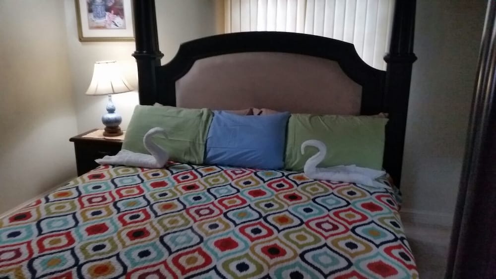Standard Room, 1 Queen Bed