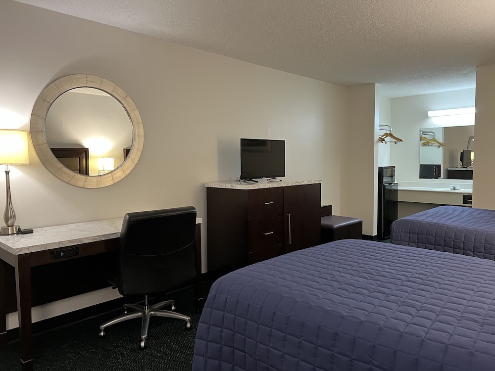 Standard Room, 2 Double Beds, Smoking photo 2