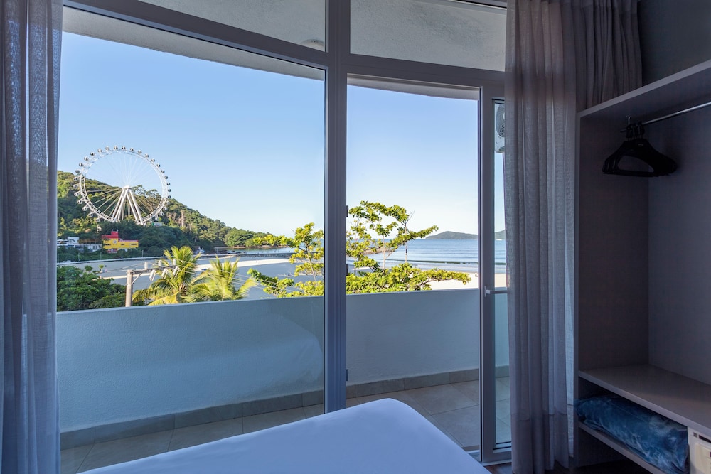 Superior Room, Sea View - Photo 9