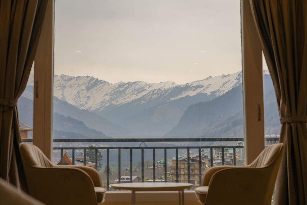 Premium Room - Photo 23