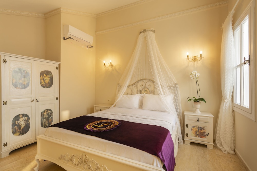 Deluxe Suite, Sea View photo 3
