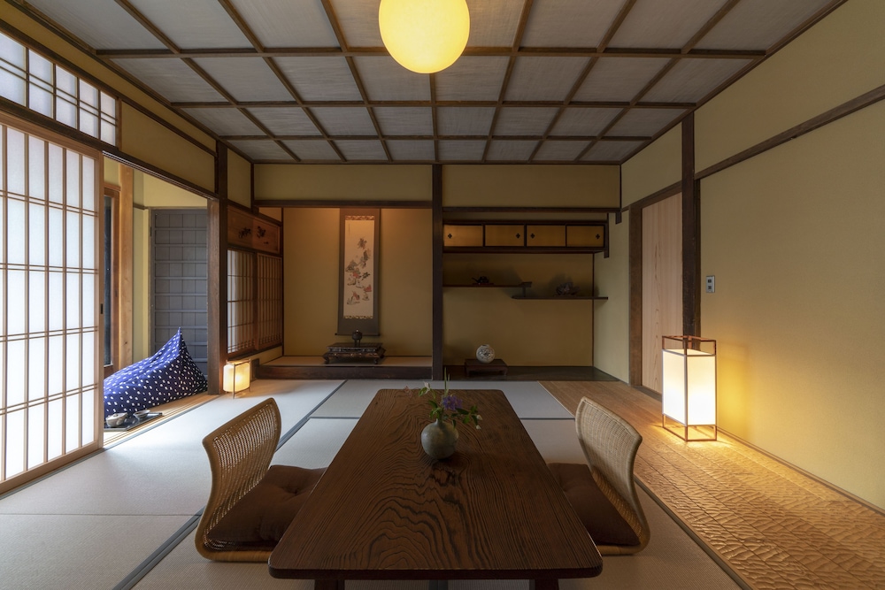 UME Japanese Suite photo 1