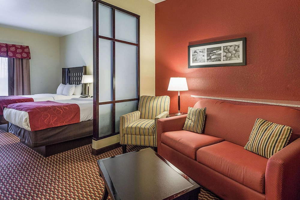 Suite, 2 Queen Beds, Non Smoking - Photo 2