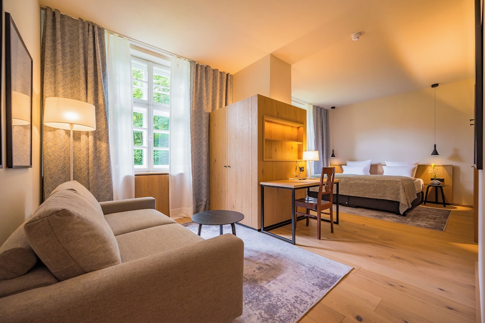 Superior Double Room (Plus)