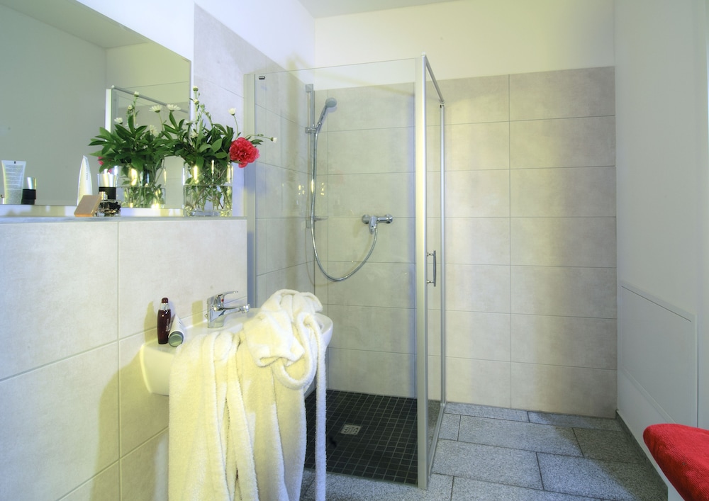 House, 2 Bedrooms, Kitchen photo 2