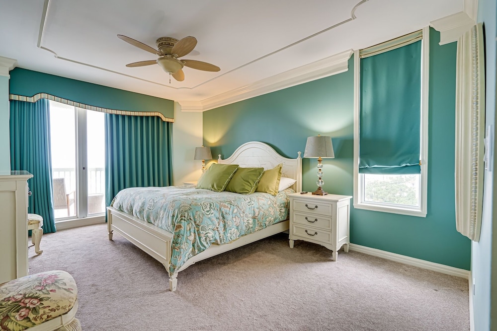 Condo, 3 Bedrooms