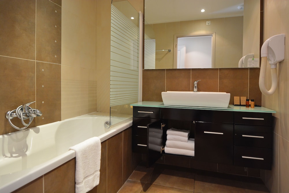 Standard Double Room - Photo 4