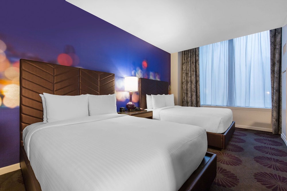 Deluxe Room, 2 Queen Beds, Accessible