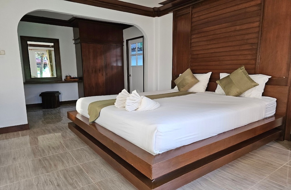 Deluxe Beachside - Photo 3
