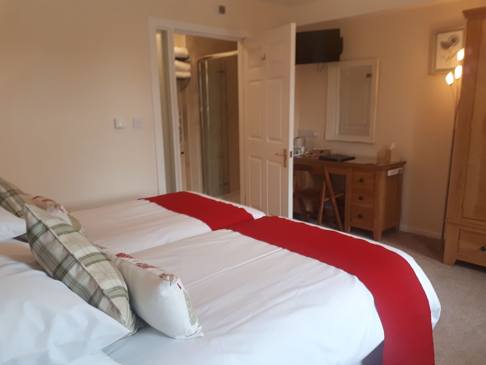 Superior Twin Room, Ensuite, Garden View (Ground Floor)