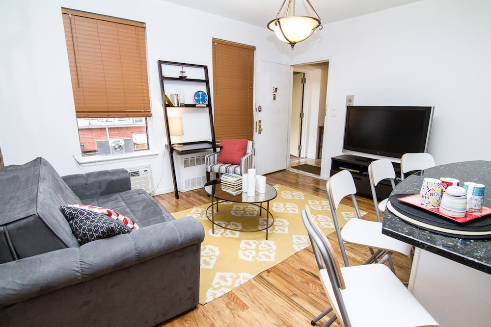 Family Apartment, 1 Queen Bed with Sofa bed, Kitchenette photo 1