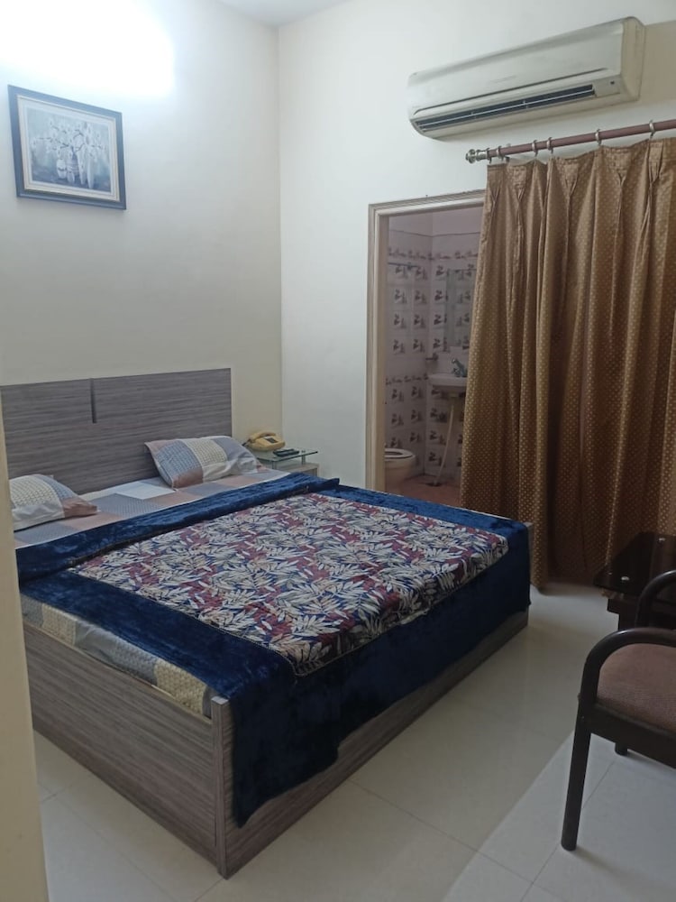 Deluxe Room, Multiple Bedrooms, City View photo 2