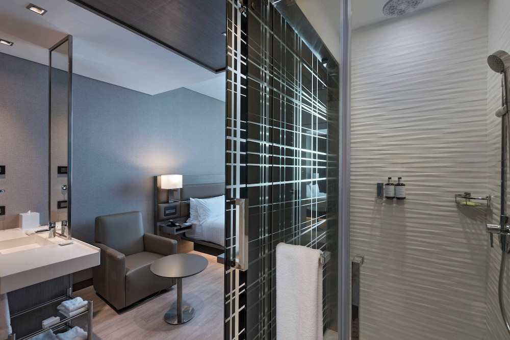 Deluxe Room, 2 Double Beds, Balcony photo 3