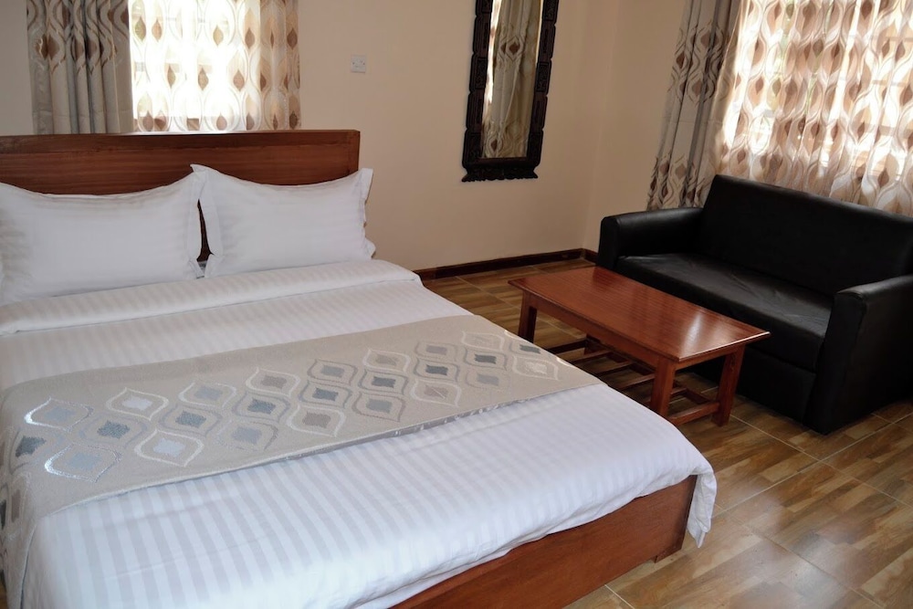 Standard Double Room, Garden View