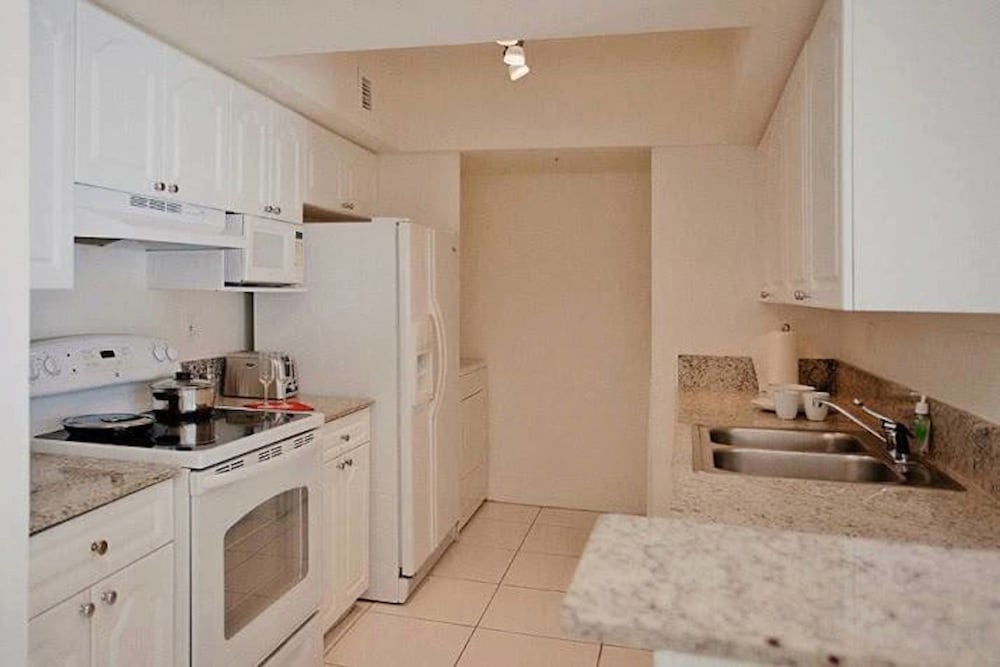Luxury Apartment, 2 Bedrooms, Balcony photo 2
