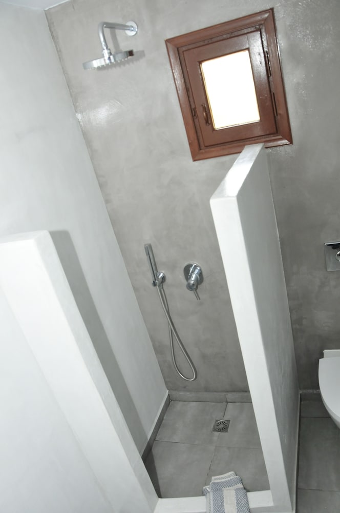 Triple Room - Photo 8