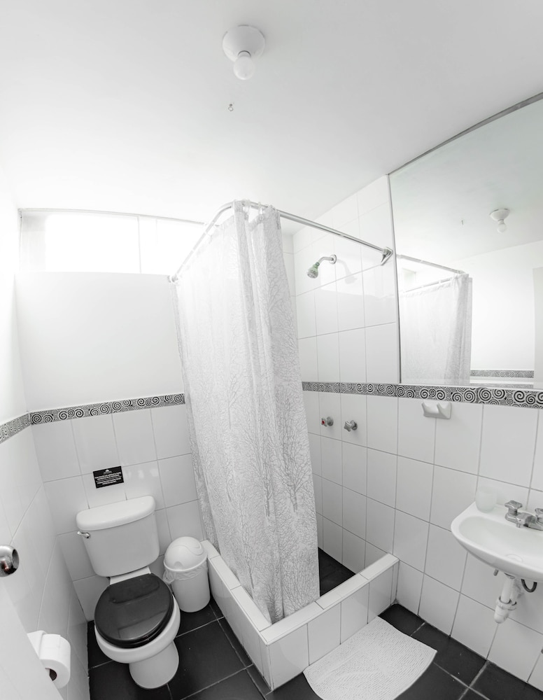 Superior Quadruple Room, 1 Bedroom, Ensuite, Partial Sea View photo 2
