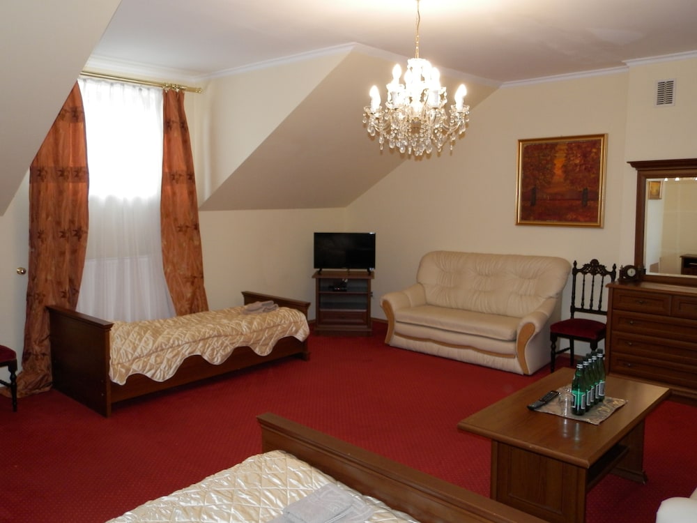 Room (7 Persons; Number 212) photo 3