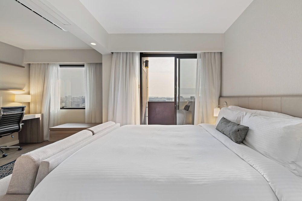 Studio Suite, 1 Queen Bed, Kitchen (Panoramic) - Photo 1