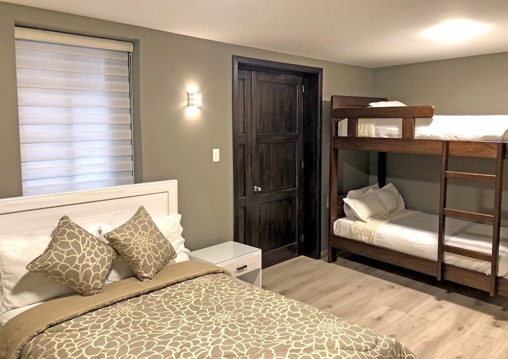 Premium Triple Room photo 2