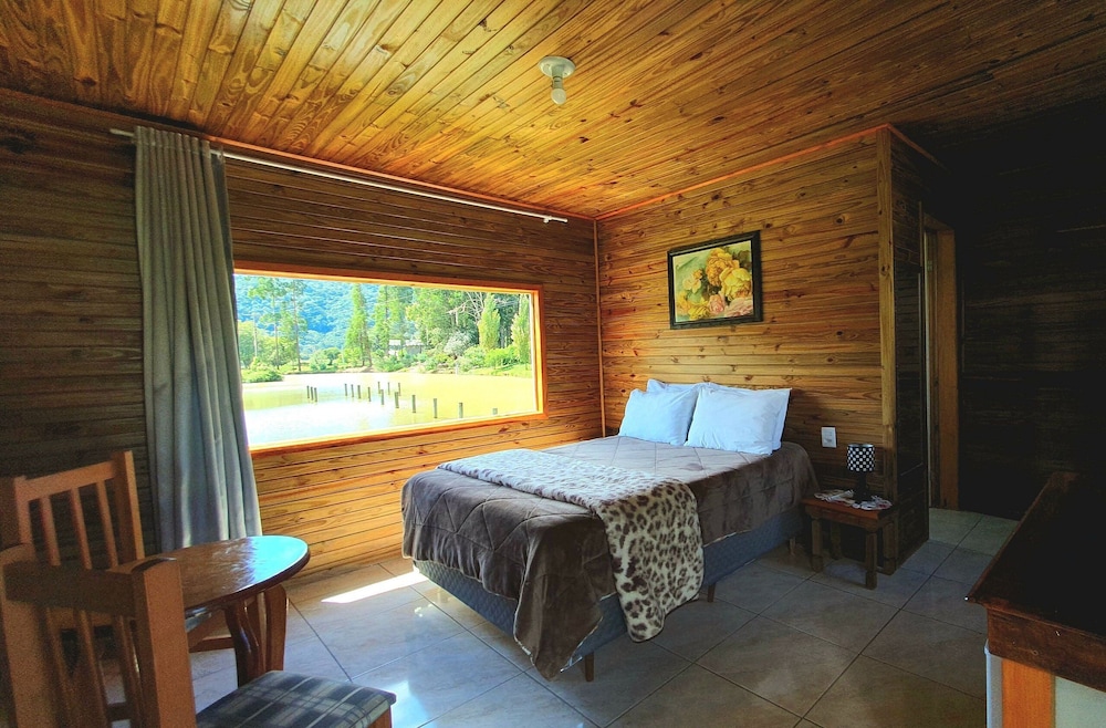 Honeymoon Cabin, Lake View photo 2
