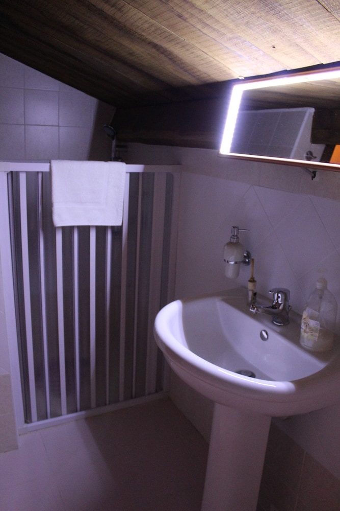 Family Room, 1 Bedroom, Private Bathroom photo 3