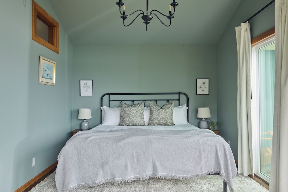 Standard Single Room, Balcony, River View photo 2