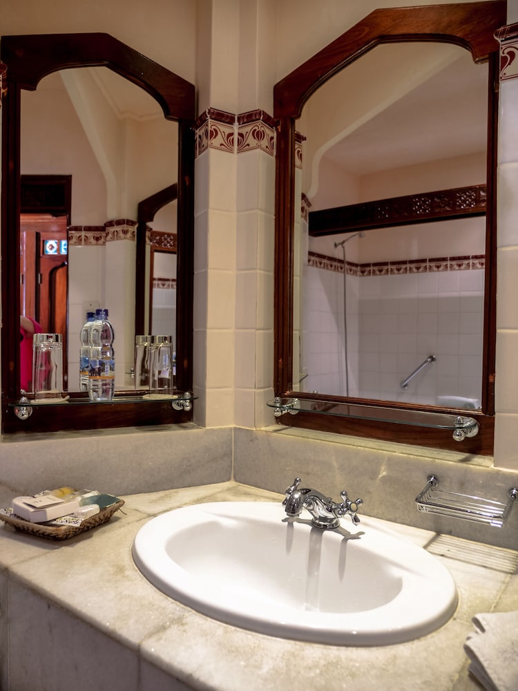Standard Double room - Photo 4