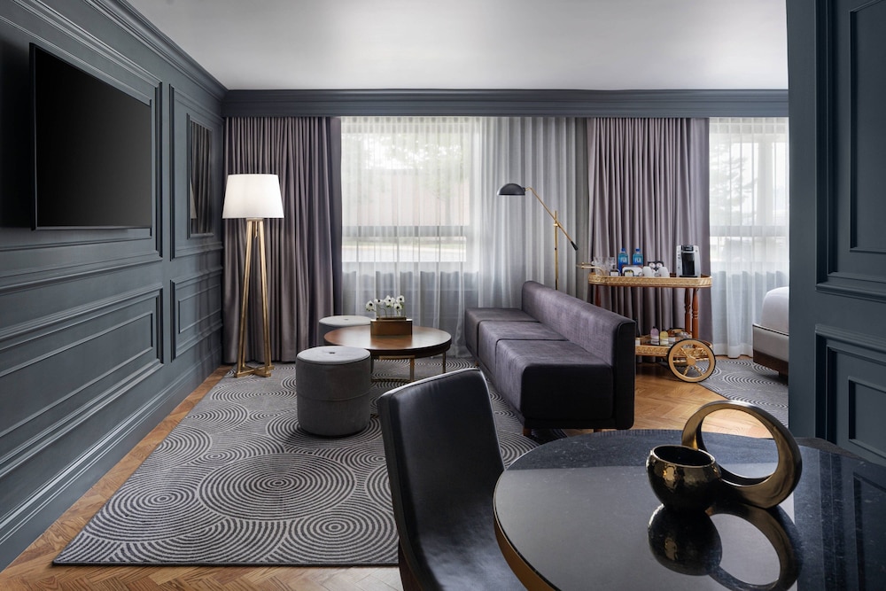 Junior Suite, 1 King Bed