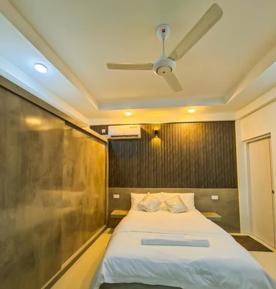 Standard Double Room, City View