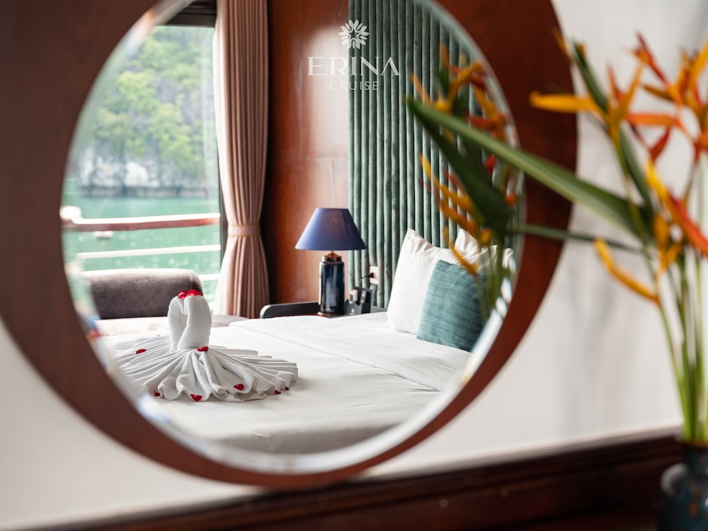 Honeymoon Suite, Sea View - Photo 7