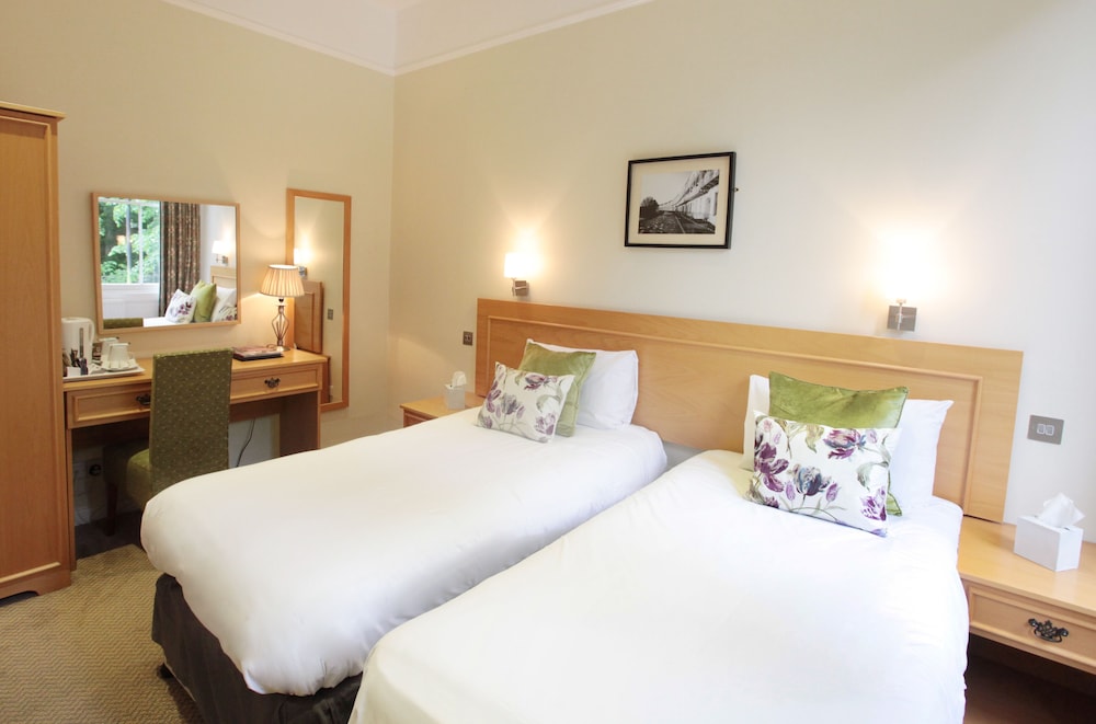 Standard Twin Room - Photo 3