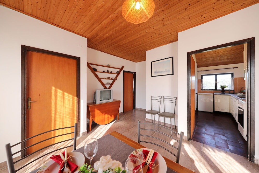 Apartment (A4) photo 2