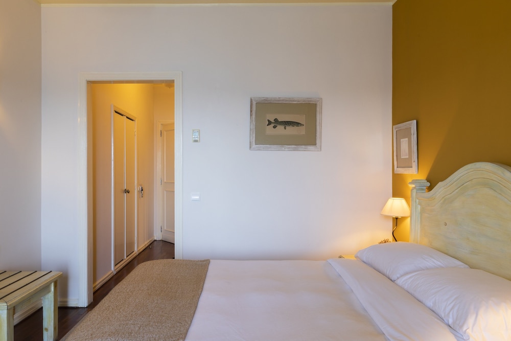 Superior Double or Twin Room (Ria view)