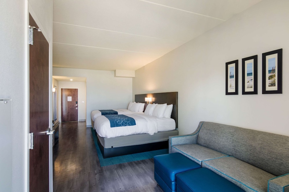 Suite, Multiple Beds, Non Smoking photo 3