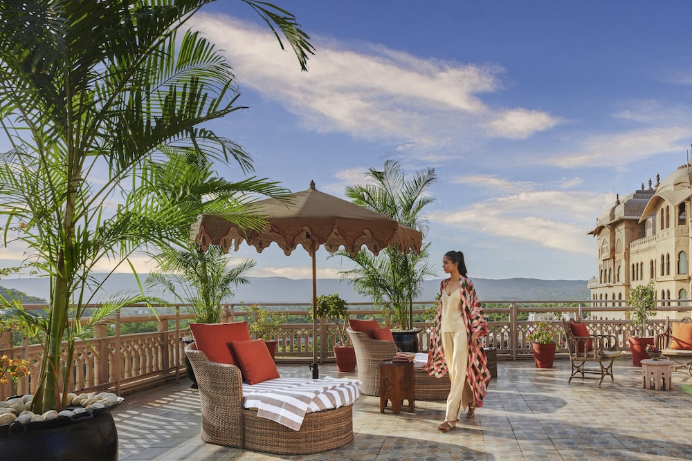 Suite, 1 King Bed with Sofa bed, Terrace Suite, 1 King Bed with Sofa bed, Terrace