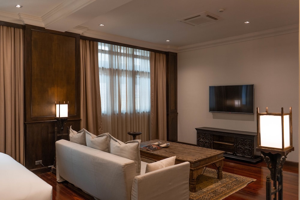 Presidential Suite, 1 King Bed, Non Smoking photo 2