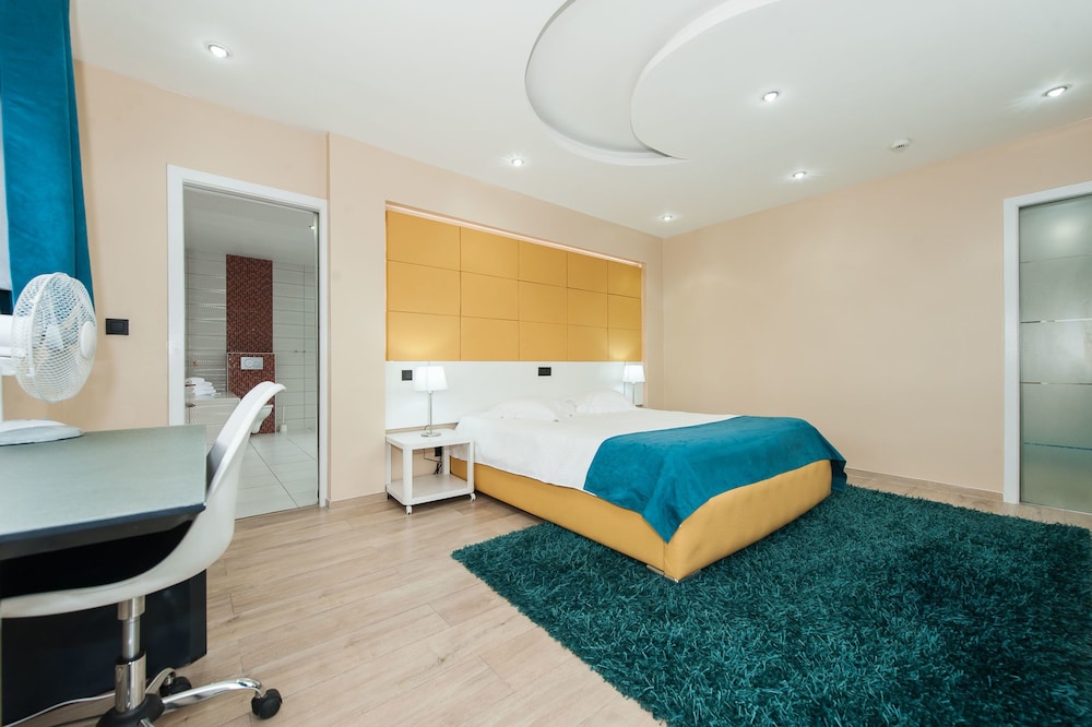 Superior Room (Deluxe) photo 1