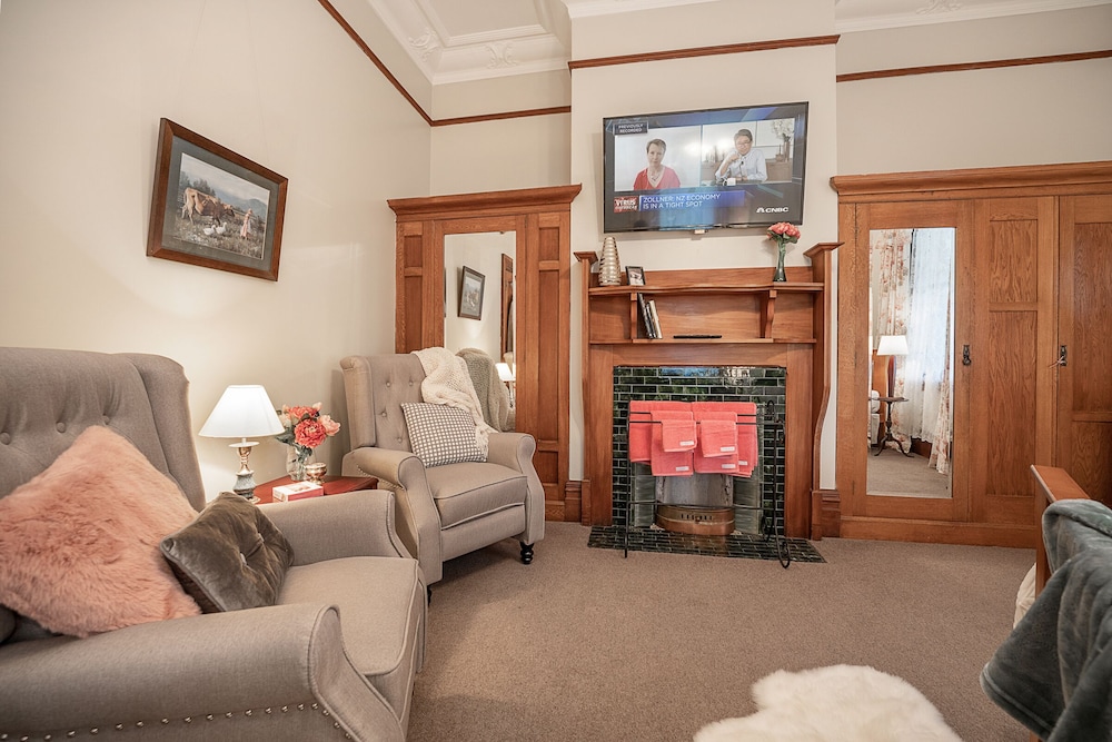 Luxury Double Room (O'Malley Suite) photo 3
