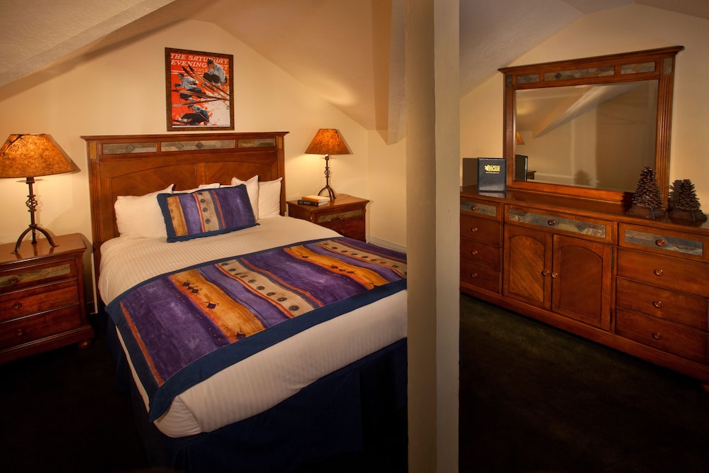 Deluxe Loft, Multiple Bedrooms photo 3