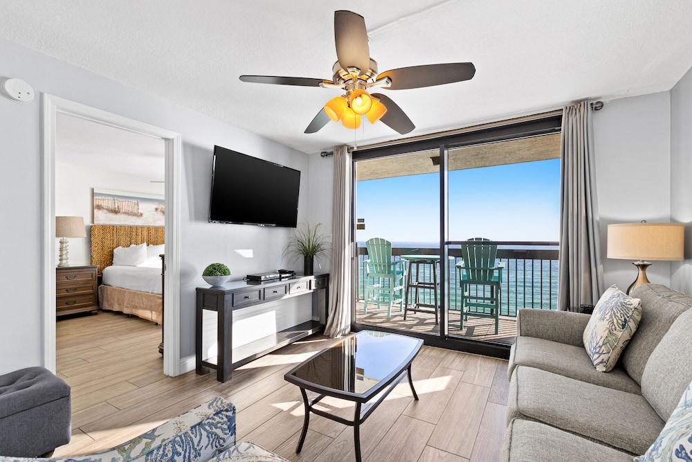 Condo, 2 Bedrooms (Sea View)
