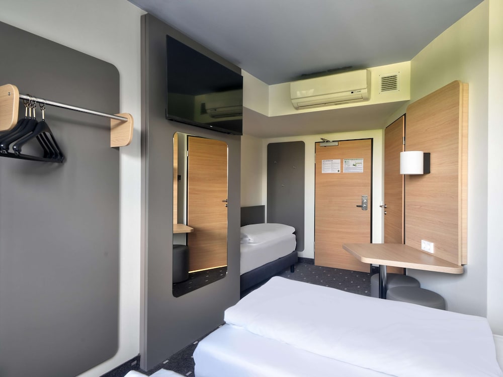 Triple Room - Photo 6