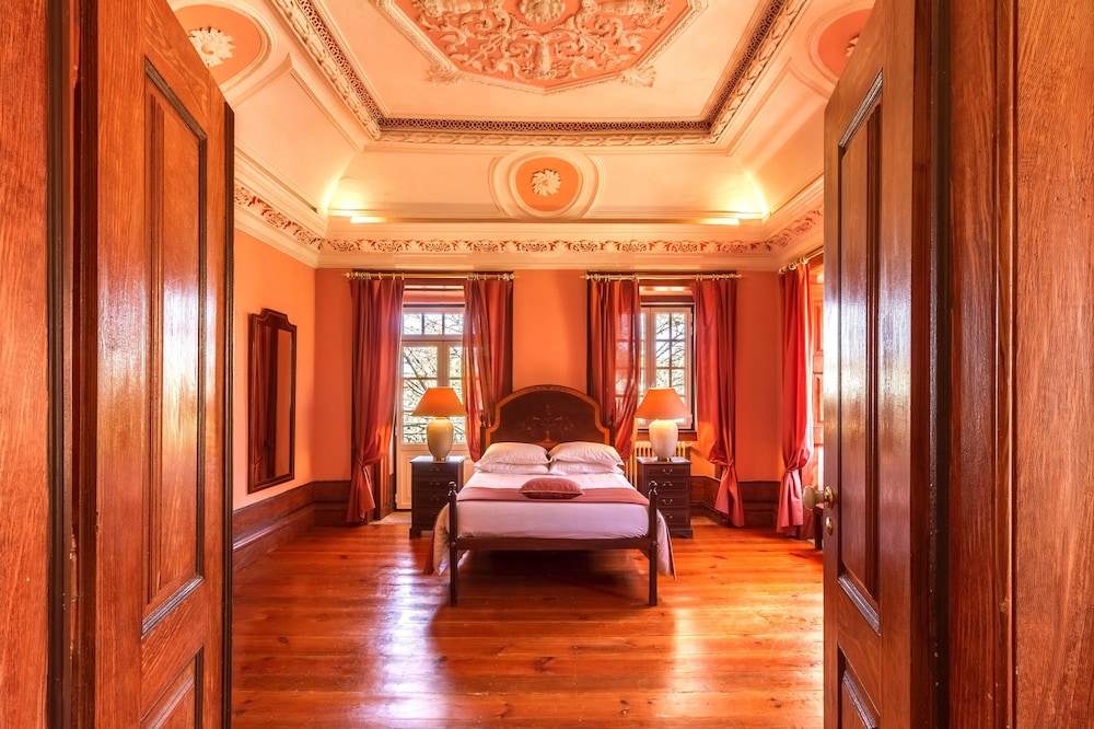 Deluxe Suite photo 1