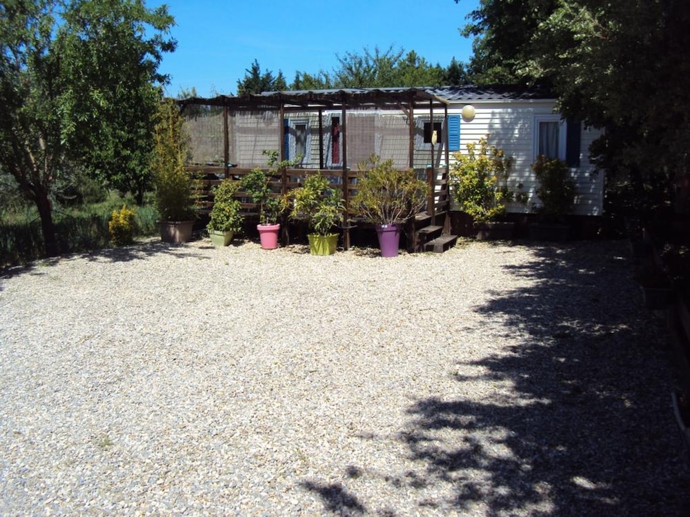 Mobile Home, 2 Bedrooms - Photo 7