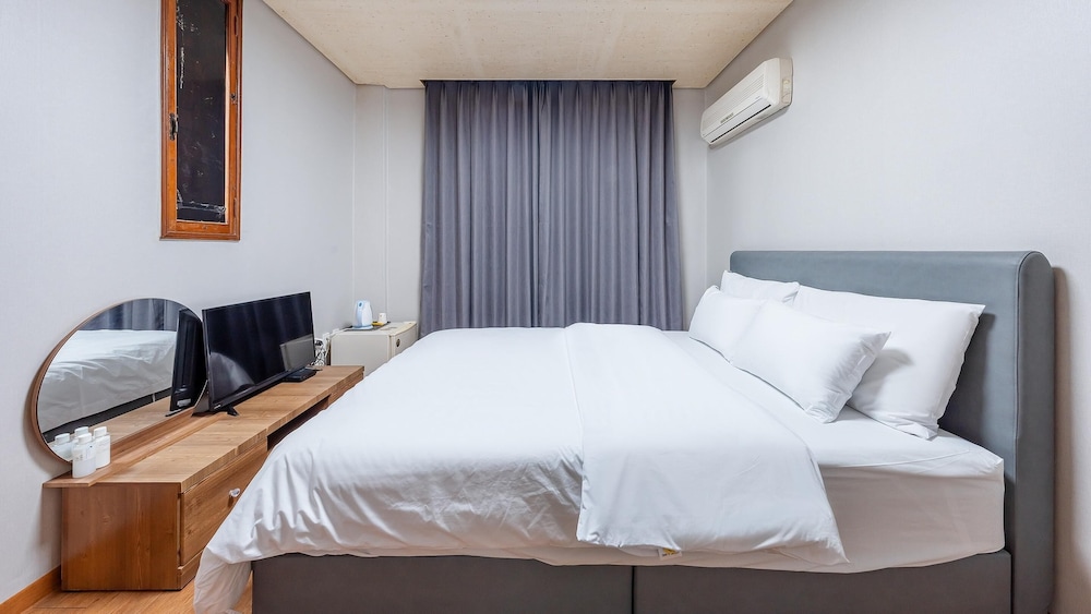 Basic Room, 1 Bedroom (305)