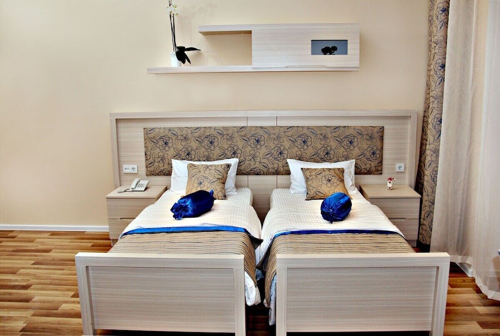 Twin Room, City View