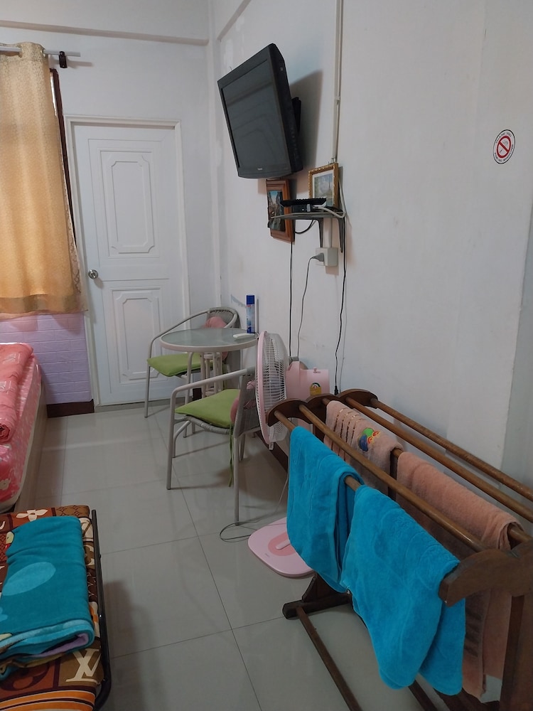 Deluxe Triple Room With Balcony photo 2