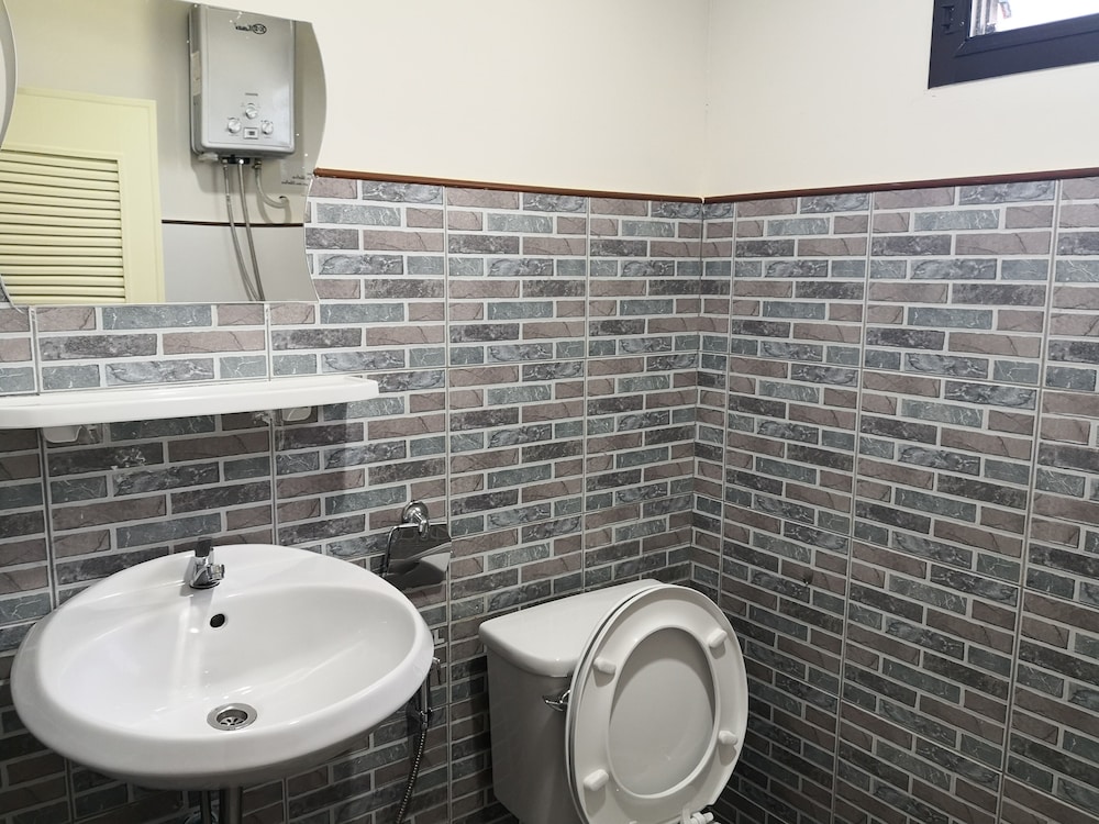 Standard Room With 2 Person With Air Con photo 3