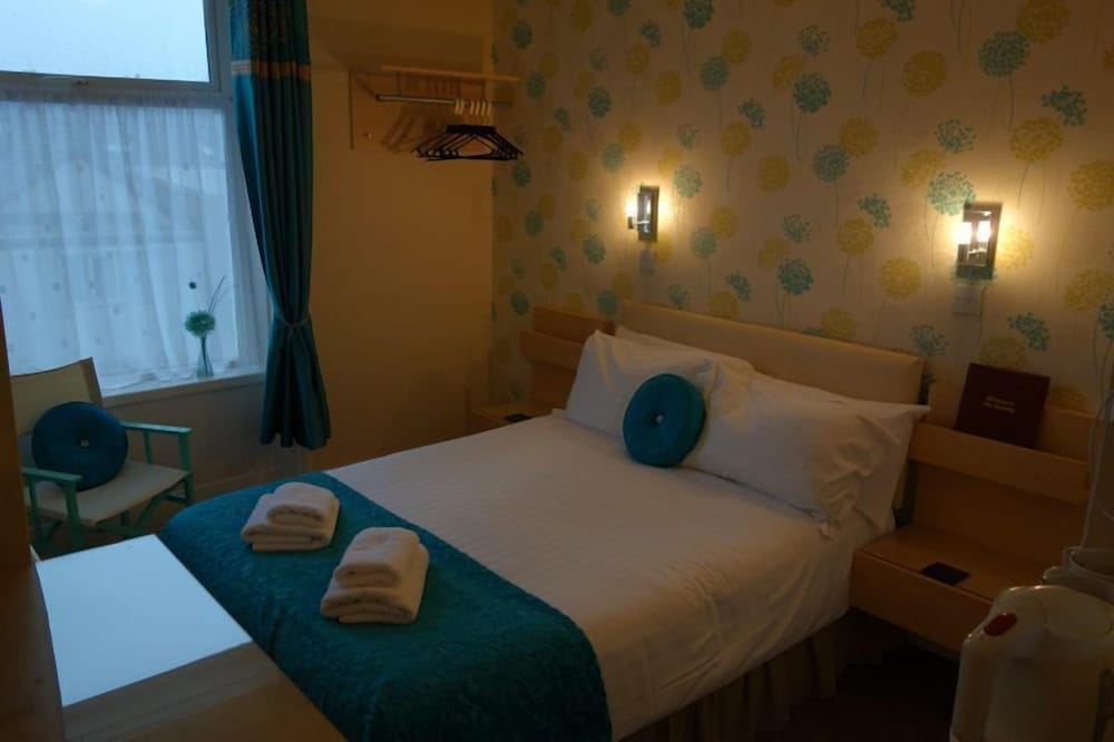 Standard Double Room photo 3