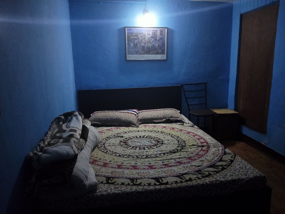Deluxe Room, Shared Bathroom